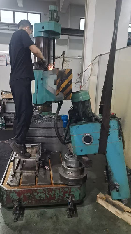 摇臂钻床维修